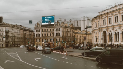 Самовольная реклама вне закона: демонтаж рекламных конструкций