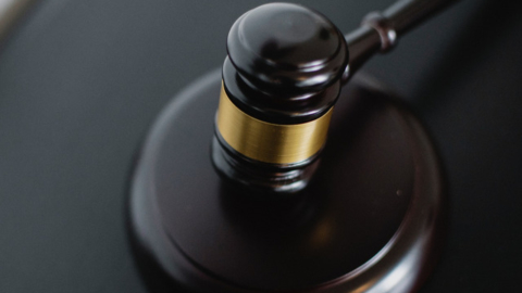 Расходы на оплату услуг представителя в суде